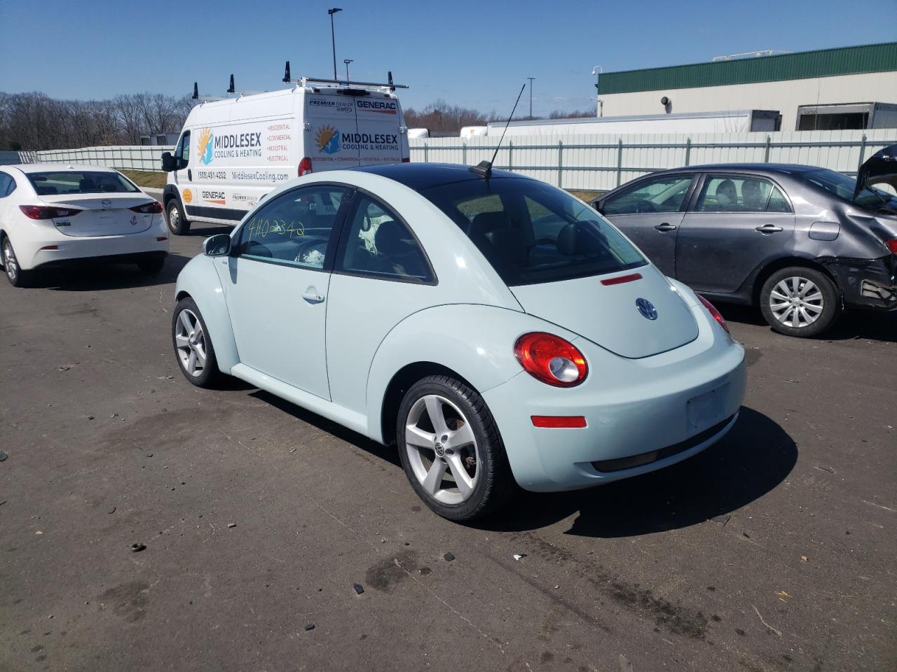 Photo 3 from auction – 2010 VOLKSWAGEN NEW BEETLE with VIN 3VWPG3AG1AM036556