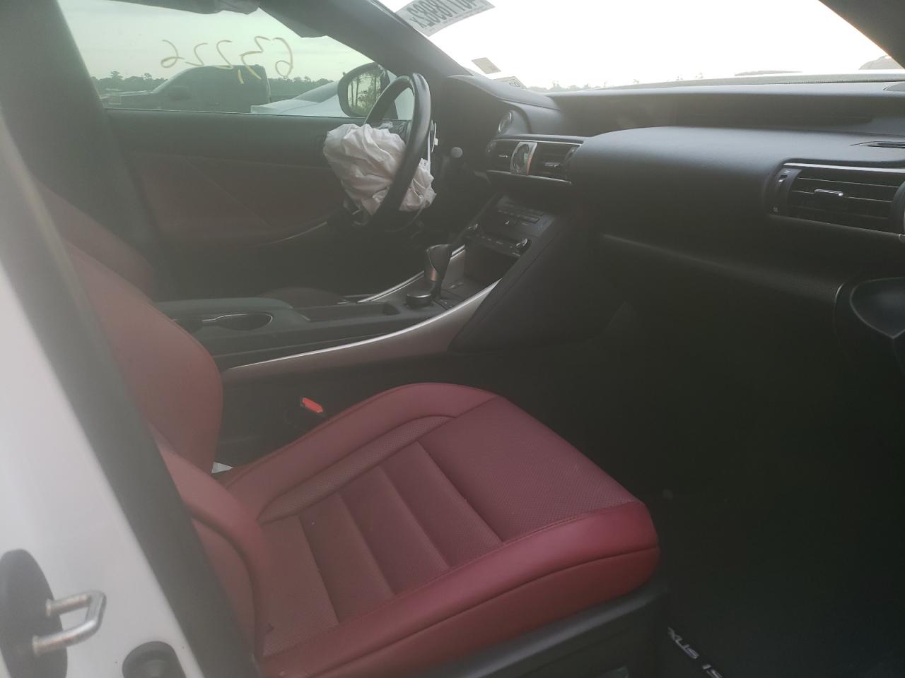 Photo 5 from auction – 2017 LEXUS IS 200T with VIN JTHBA1D24H5041994