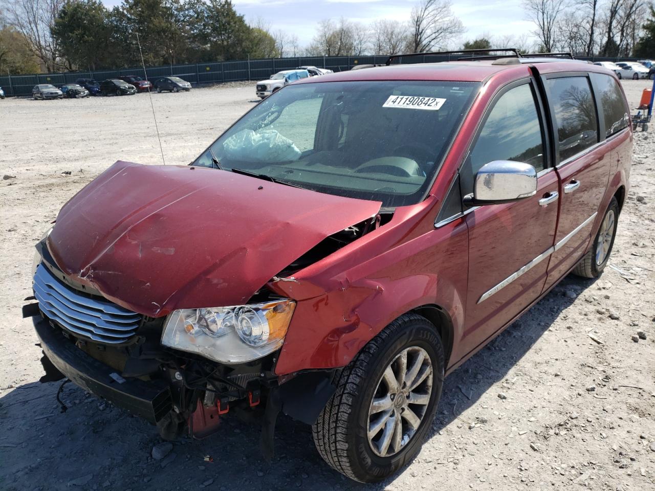 Photo 2 from auction – 2016 CHRYSLER TOWN & COU with VIN 2C4RC1GG2GR150201