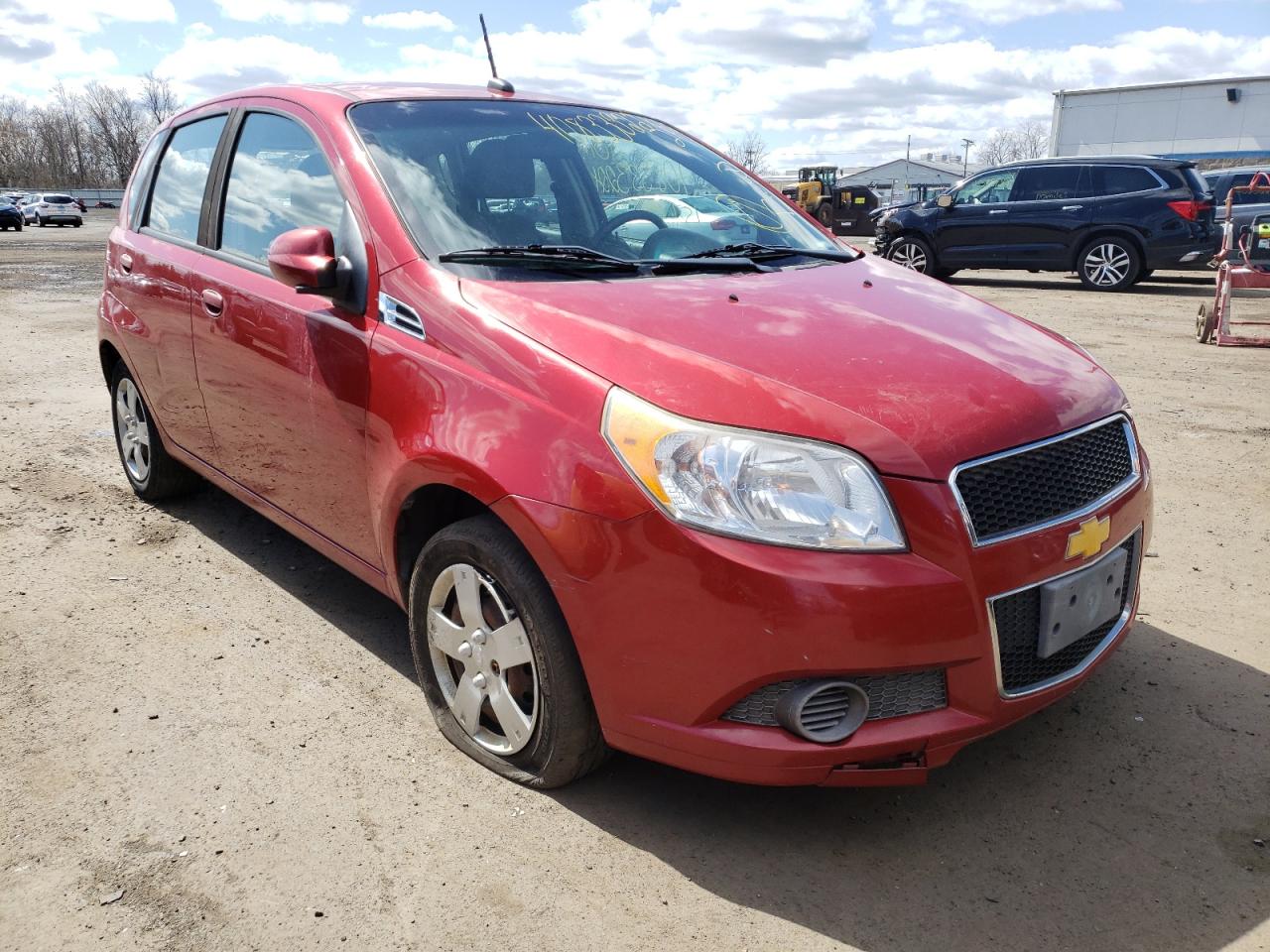 CHEVROLET AVEO LS 2010 with VIN KL1TD6DE9AB098954 - Photo from auction