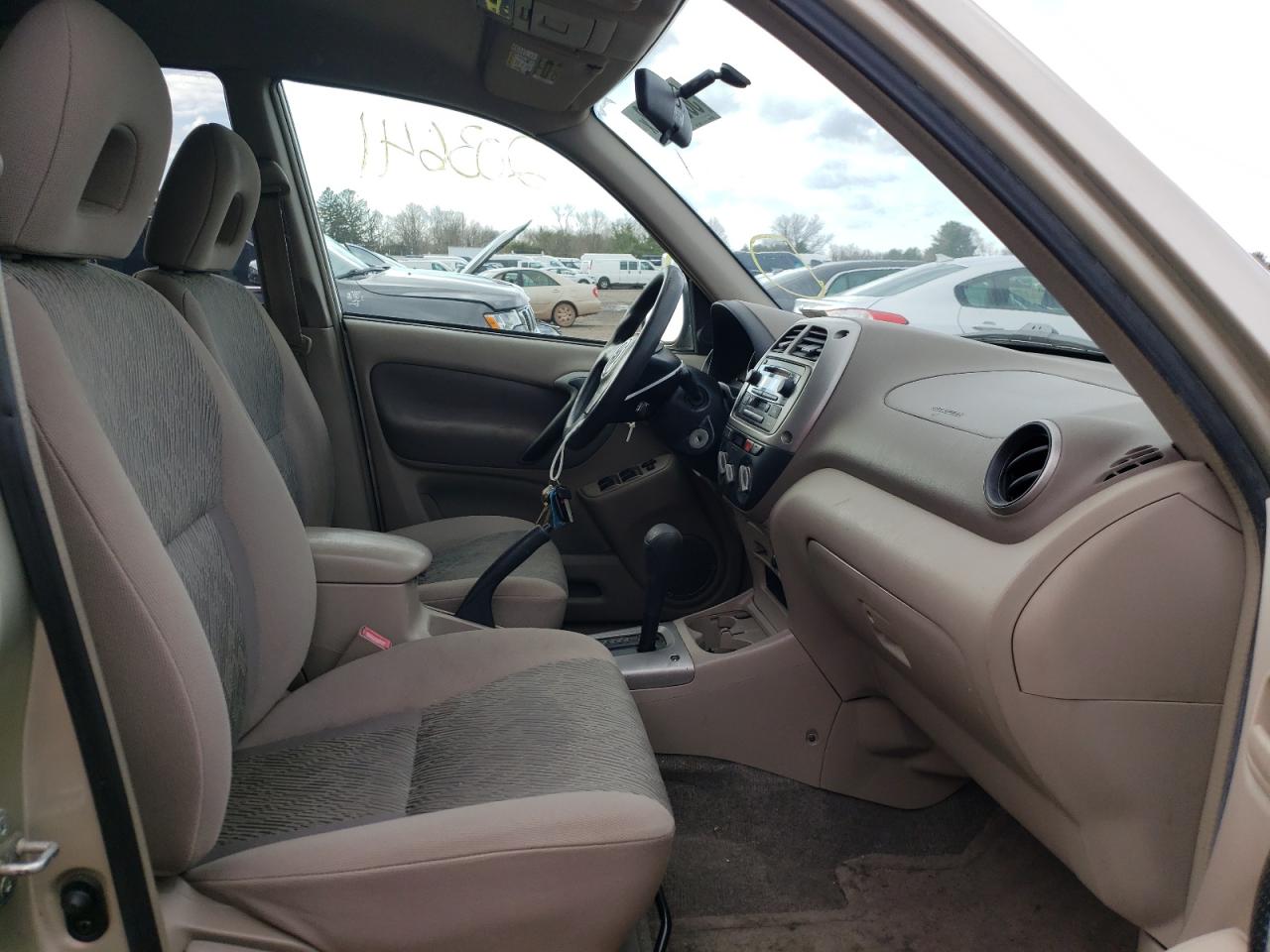 Photo 5 from auction – 2003 TOYOTA RAV4 with VIN JTEHH20V130191477