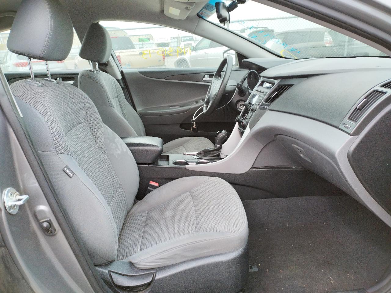 Photo 5 from auction – 2013 HYUNDAI SONATA GLS with VIN 5NPEB4AC7DH745112