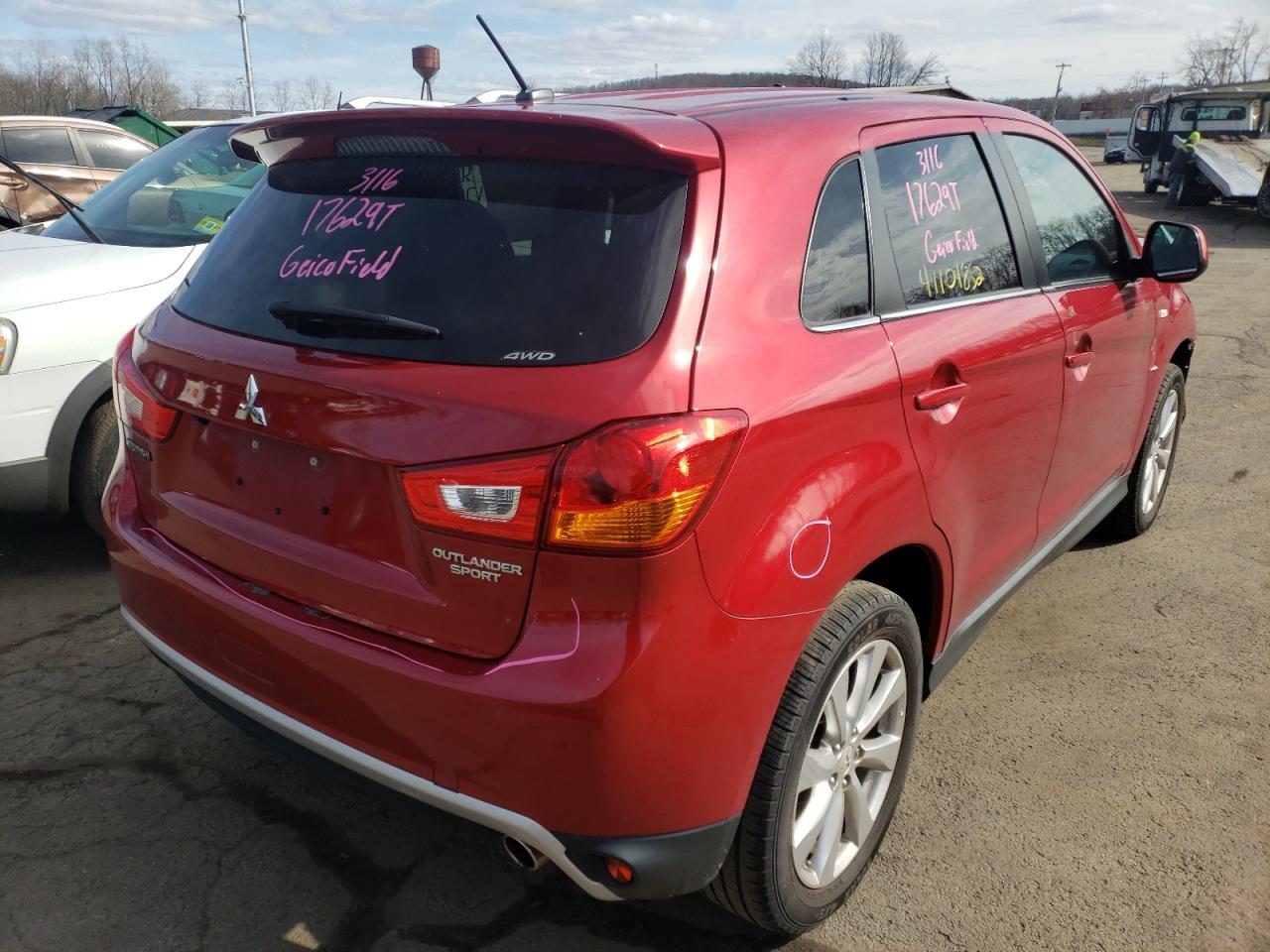 Photo 4 from auction – 2015 MITSUBISHI OUTLANDER with VIN 4A4AR4AU2FE054990