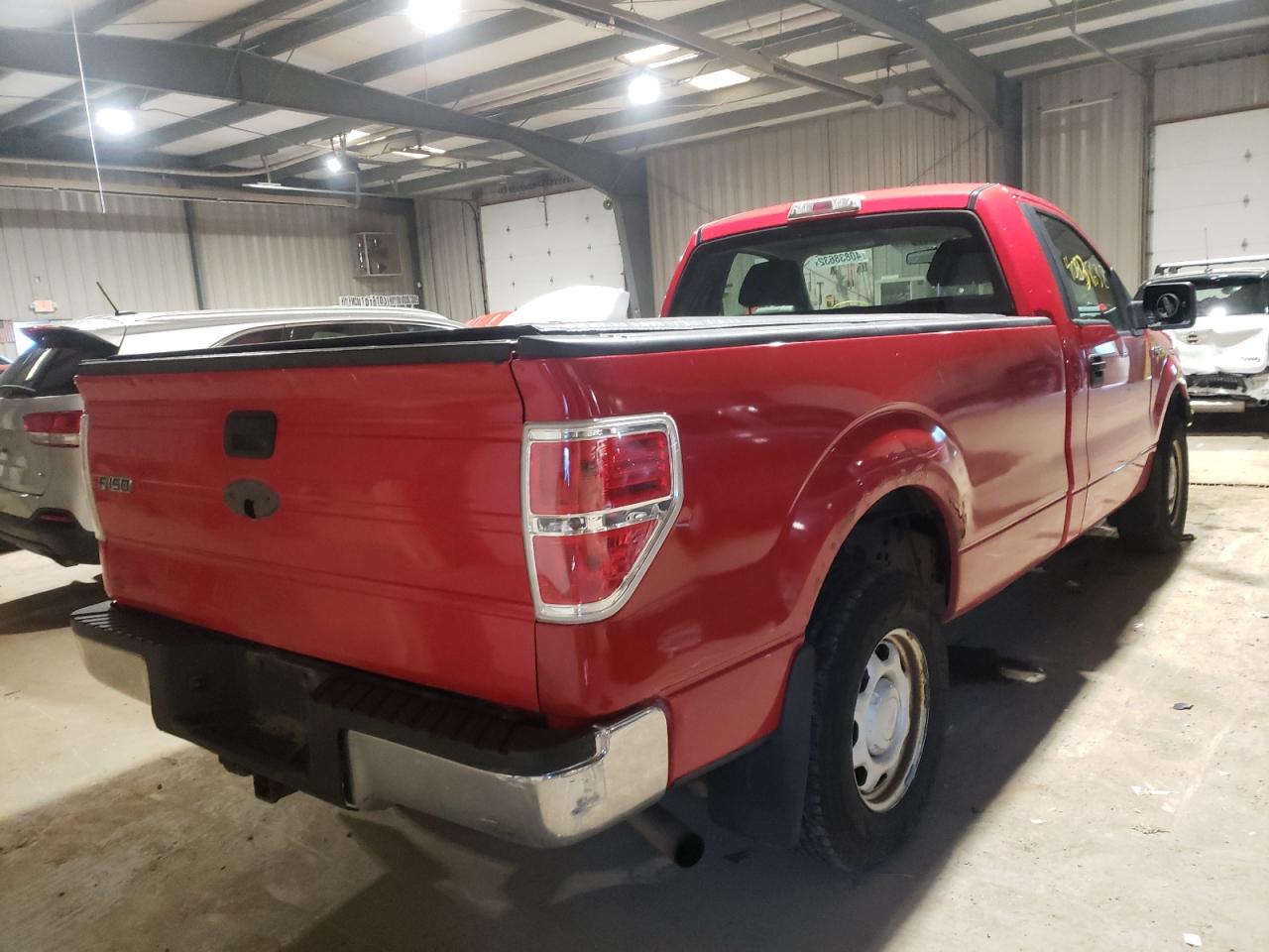 Photo 4 from auction – 2010 FORD F150 with VIN 1FTMF1C83AKA18537