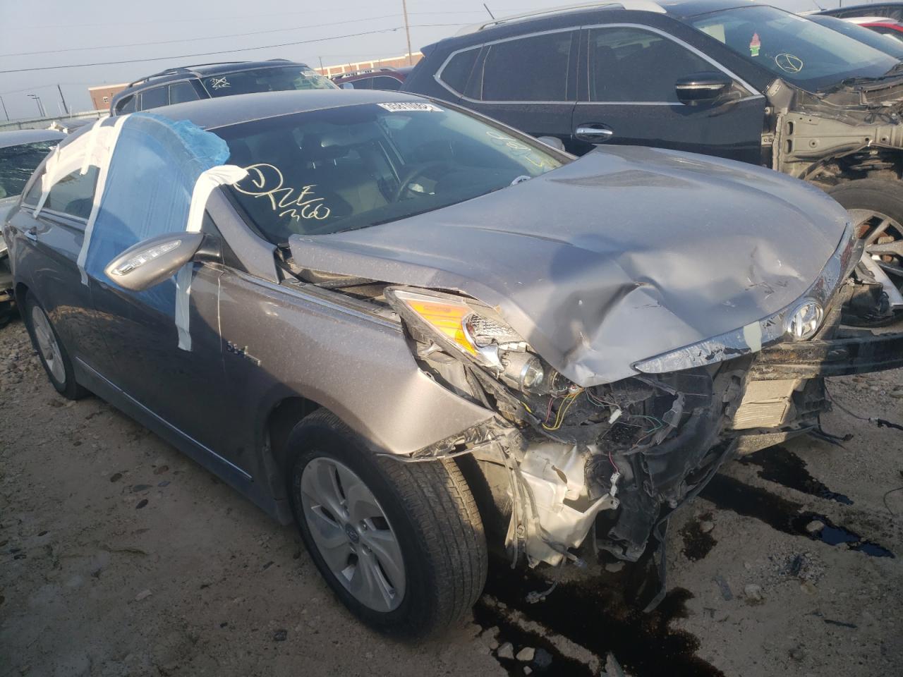 Photo 1 from auction – 2013 HYUNDAI SONATA HYB with VIN KMHEC4A44DA076211