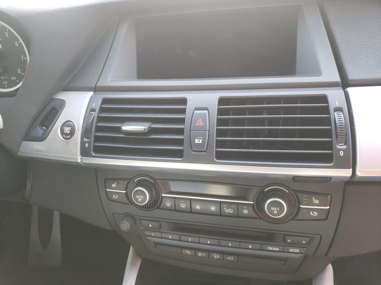 Photo 9 from auction – 2010 BMW X5 M with VIN 5YMGY0C56ALK25609