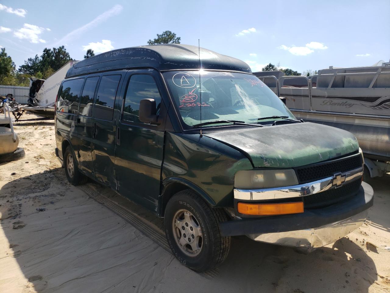 CHEVROLET EXPRESS G1 2003 with VIN 1GBFG15T331235235 - Photo from auction
