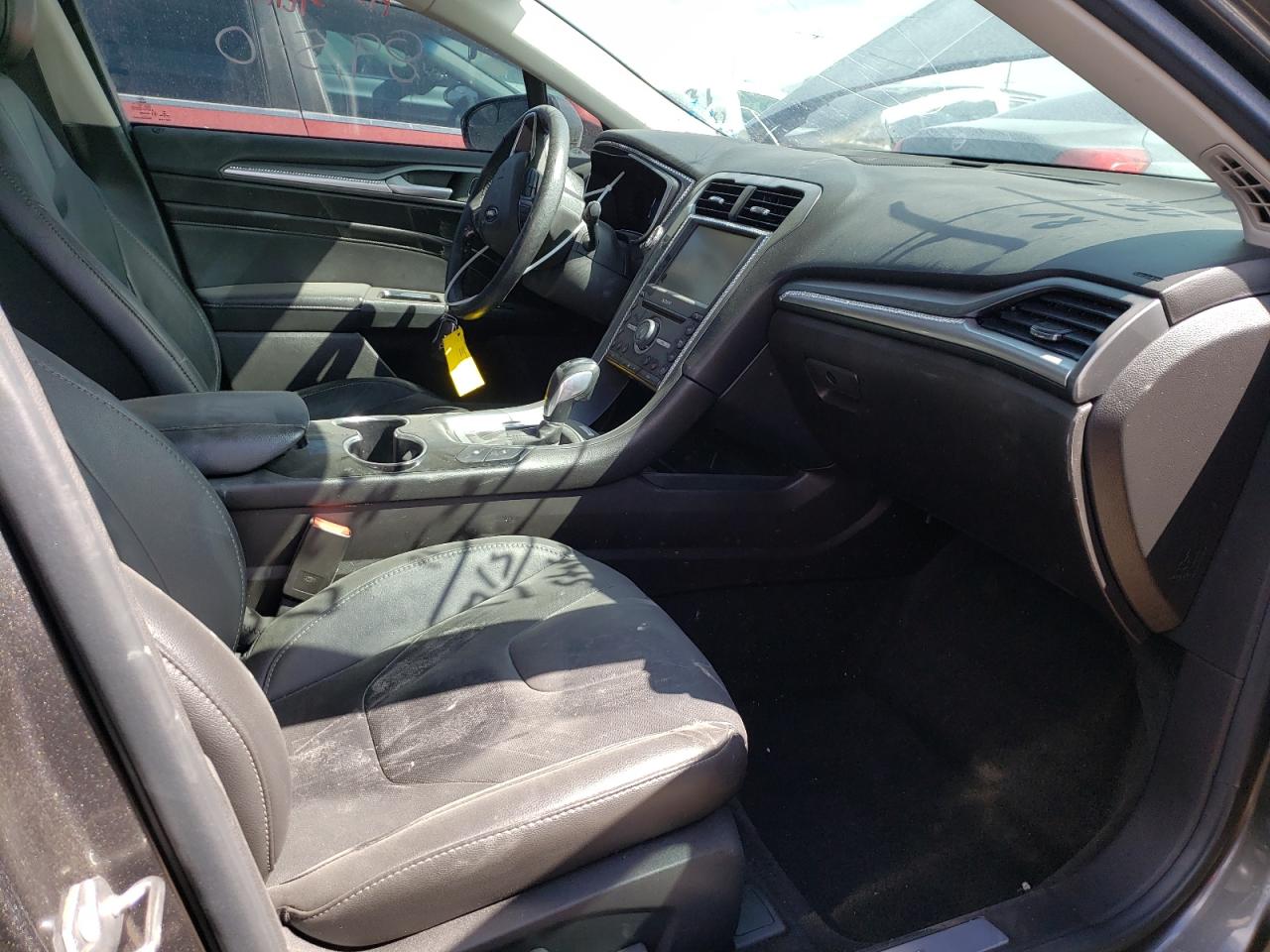 Photo 5 from auction – 2016 FORD FUSION TIT with VIN 3FA6P0SU7GR342437