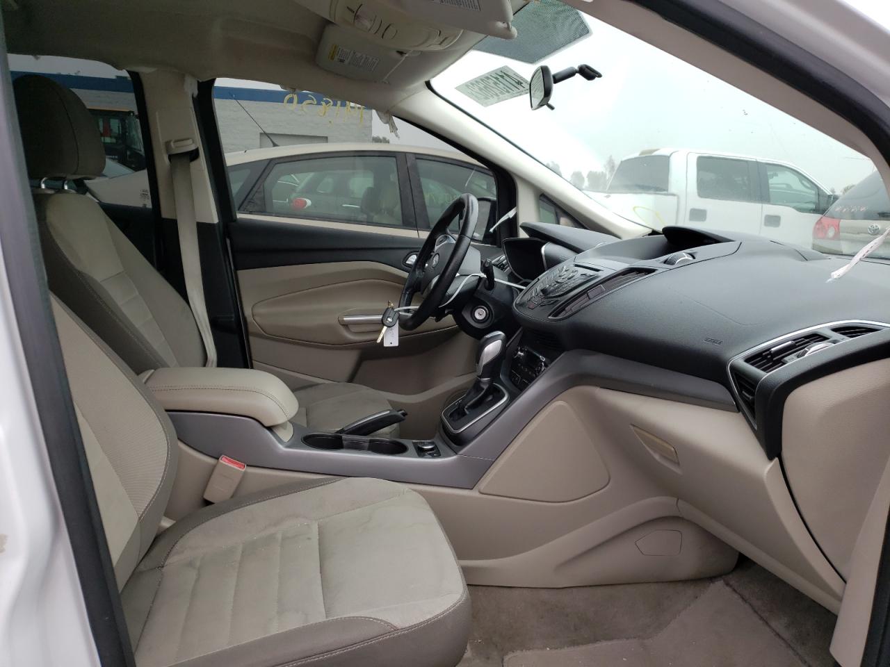Photo 5 from auction – 2013 FORD C-MAX SE with VIN 1FADP5AU3DL504595