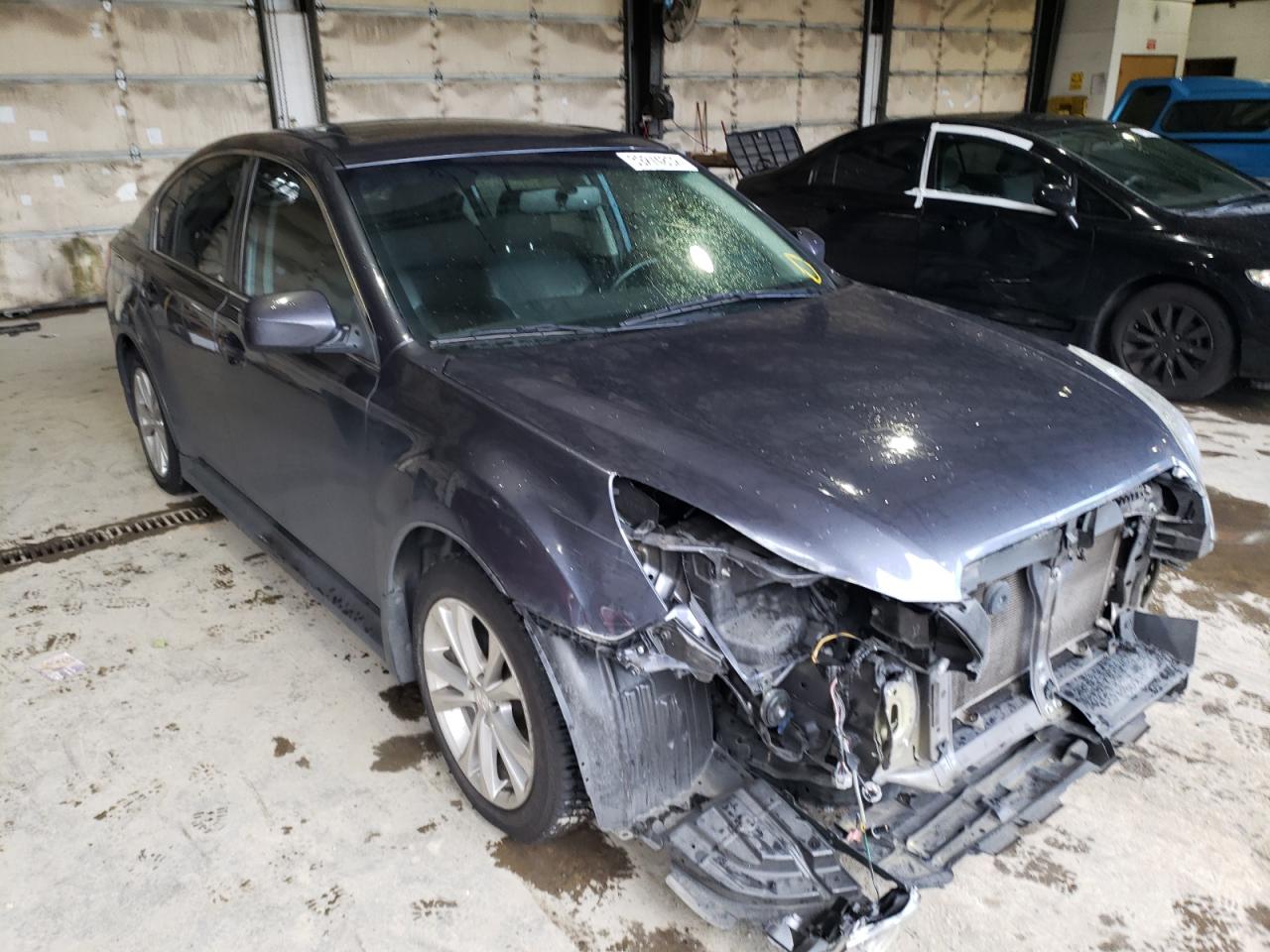 SUBARU LEGACY 2.5 2014 with VIN 4S3BMBL60E3033580 - Photo from auction