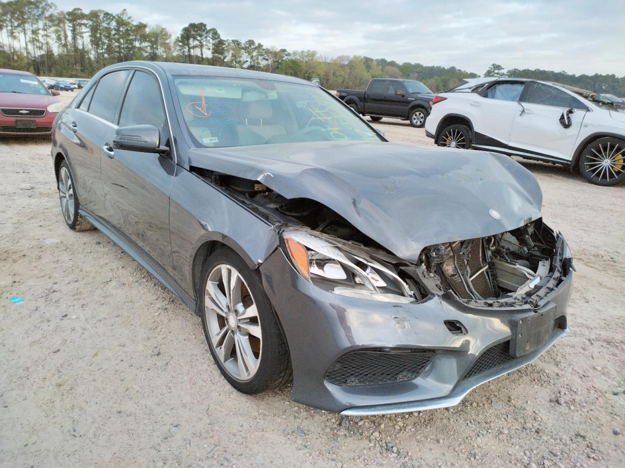 MERCEDES-BENZ E 350 2014 with VIN WDDHF5KB5EA788391 - Photo from auction