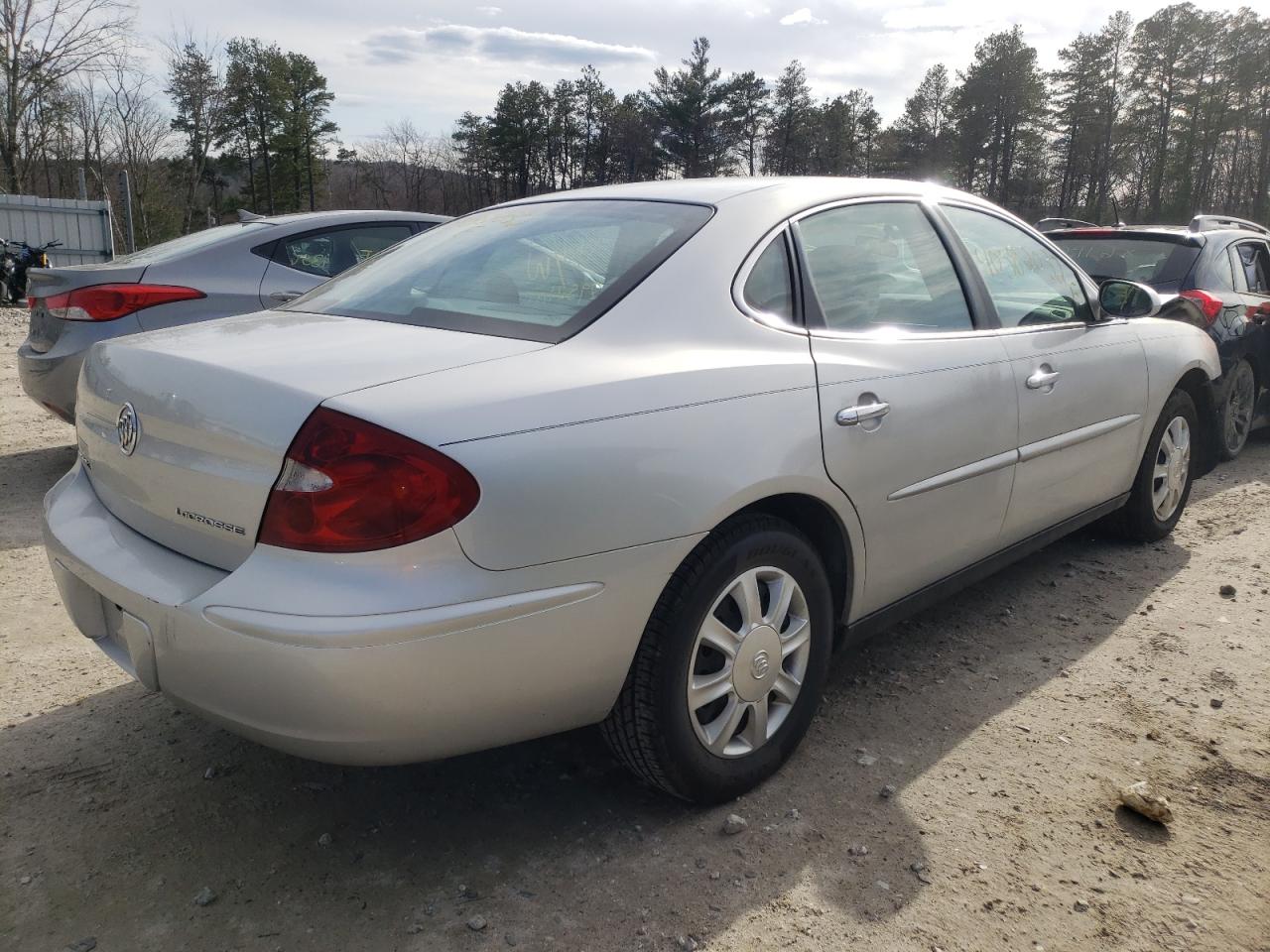 Photo 4 from auction – 2005 BUICK LACROSSE with VIN 2G4WC532051301743