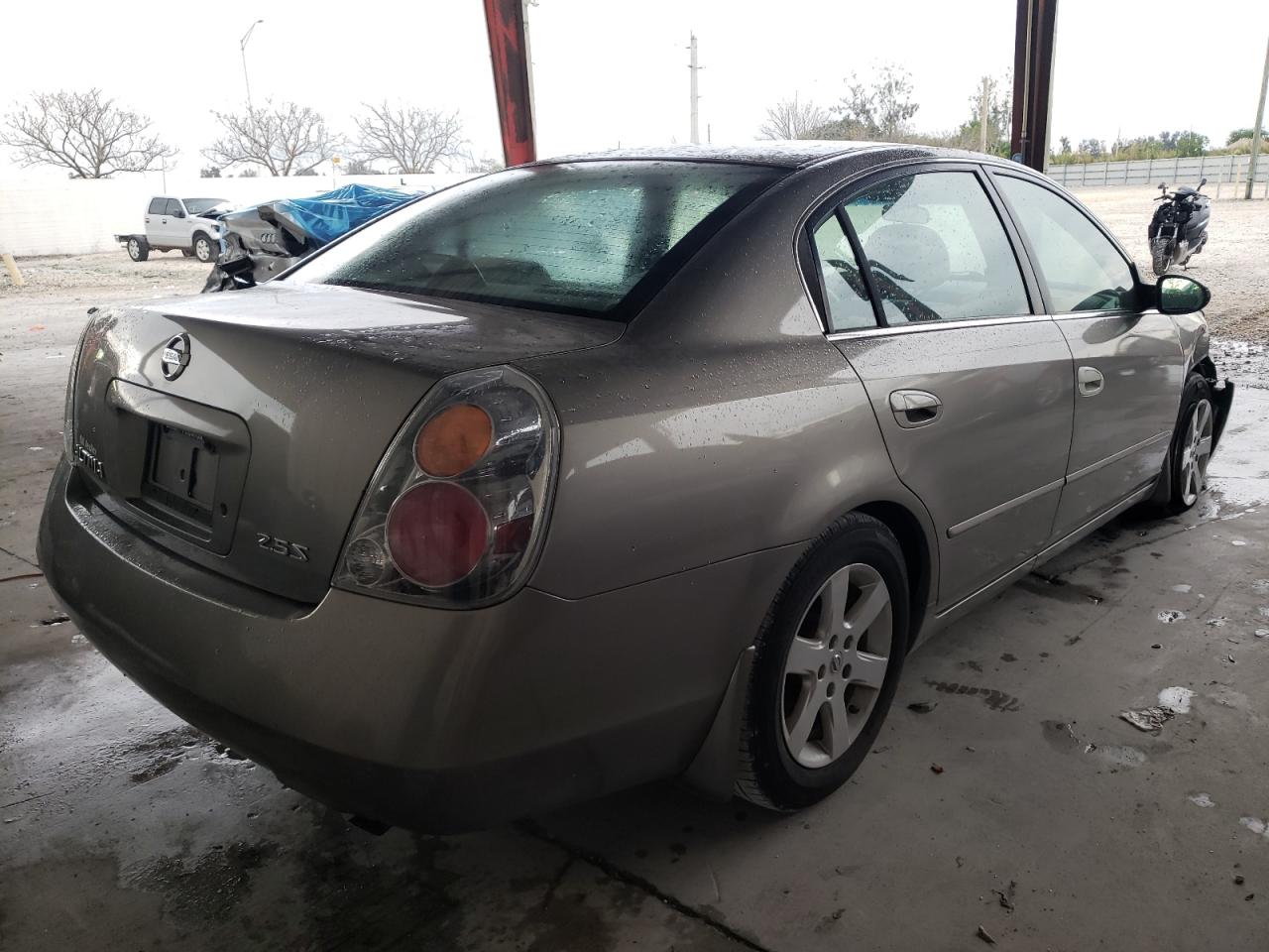 Photo 4 from auction – 2002 NISSAN ALTIMA BAS with VIN 1N4AL11D52C155184