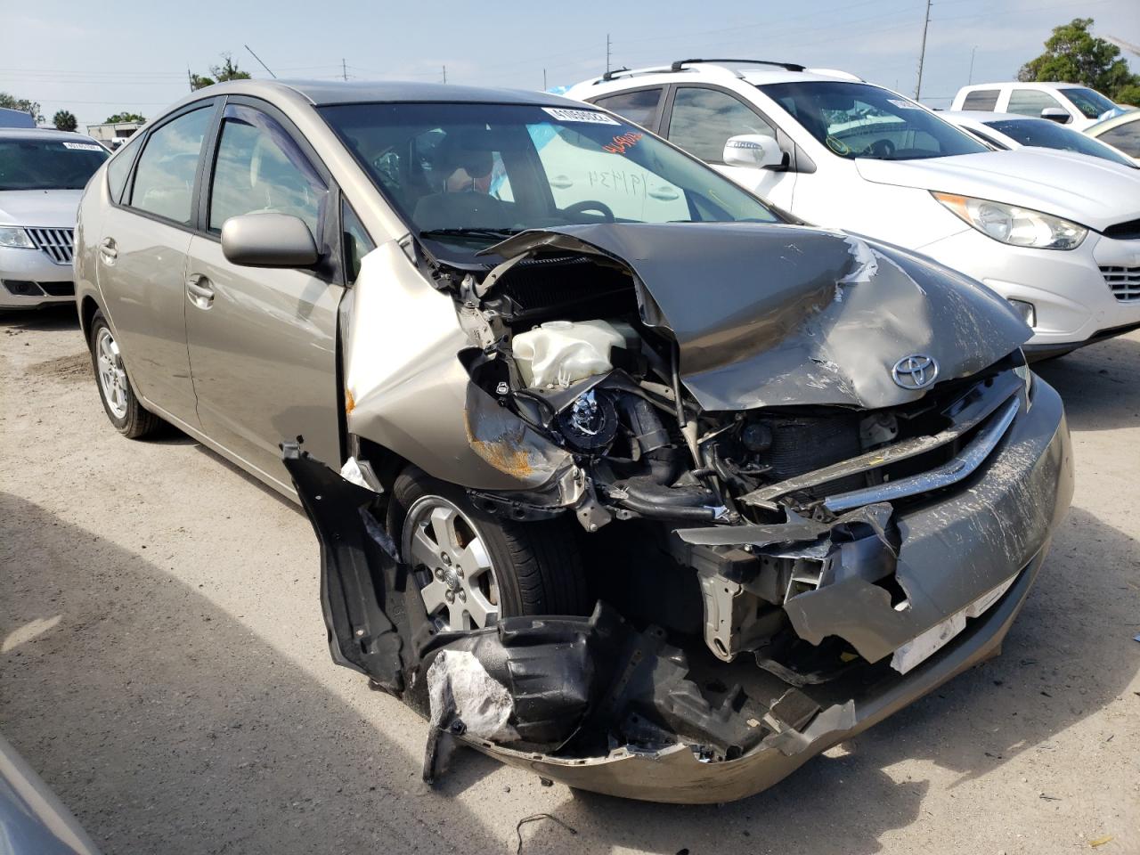 TOYOTA PRIUS 2004 with VIN JTDKB22U240014194 - Photo from auction