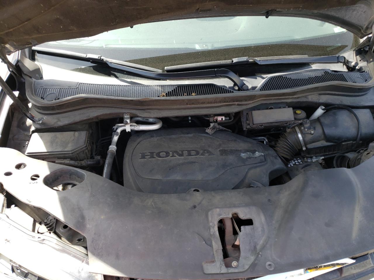 Photo 7 from auction – 2017 HONDA PILOT EXL with VIN 5FNYF5H52HB004000