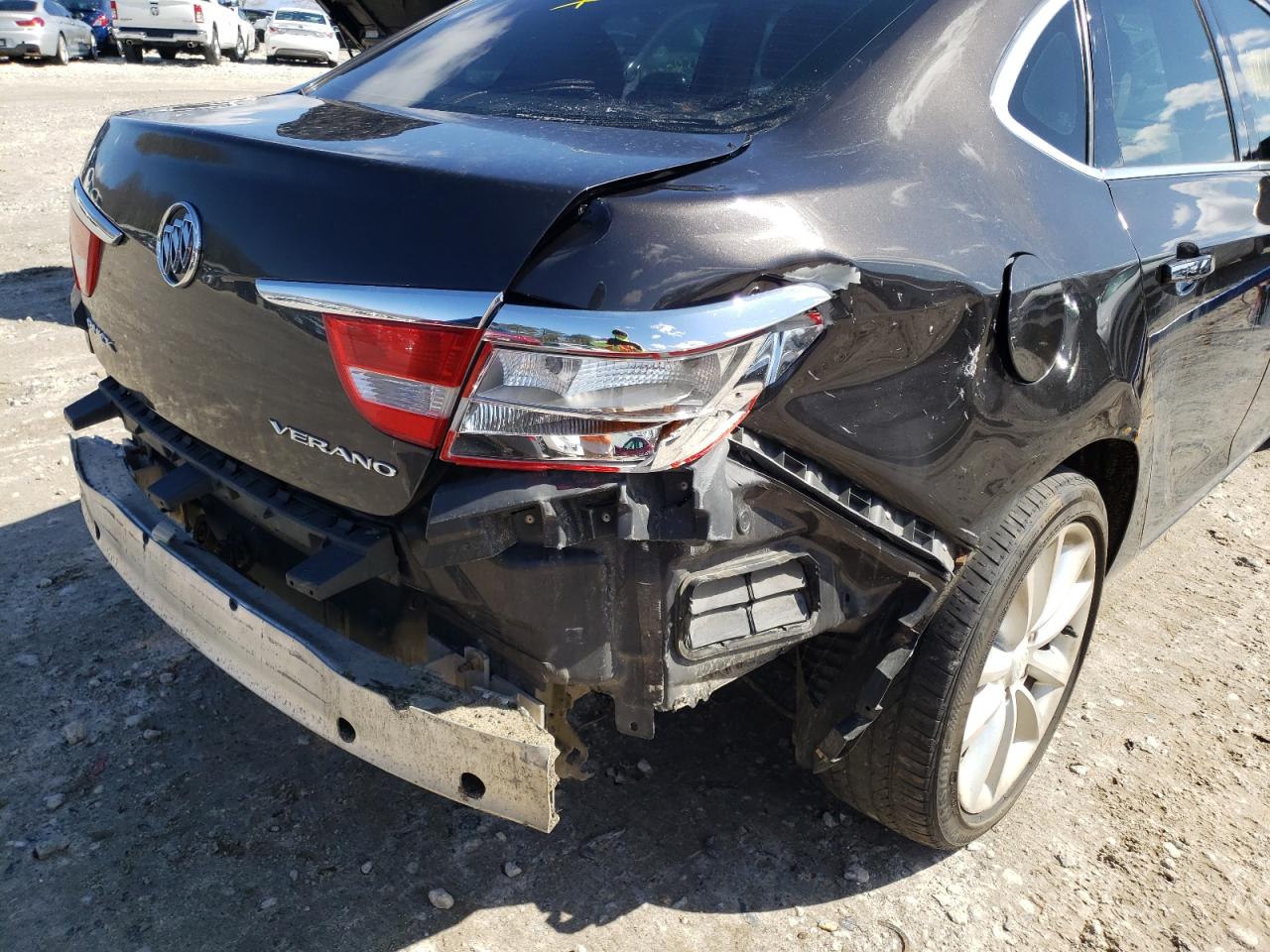 Photo 9 from auction – 2014 BUICK VERANO with VIN 1G4PS5SK2E4121676
