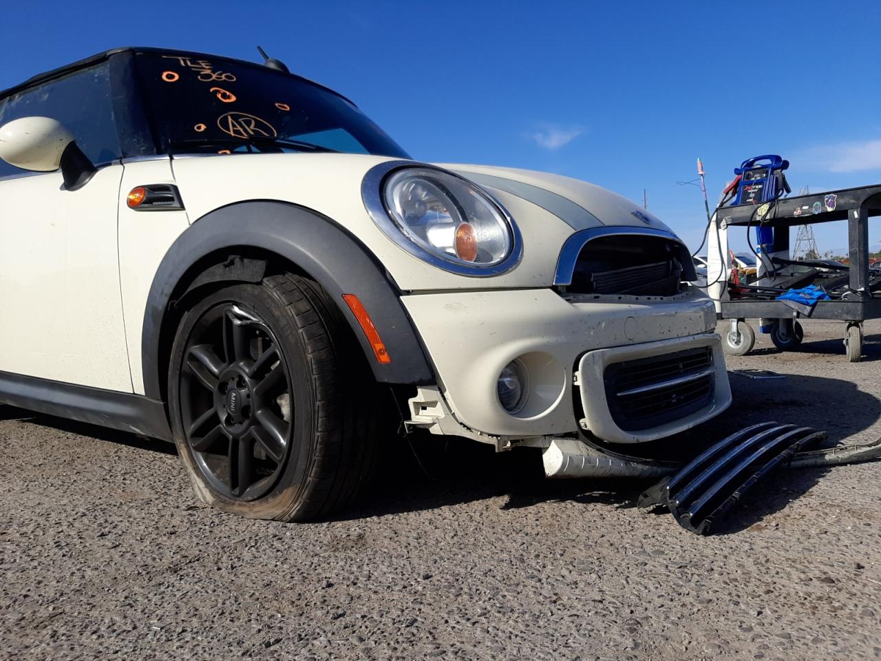 Фото 9 с аукциона – 2013 MINI COOPER с VIN WMWZN3C53DT568598