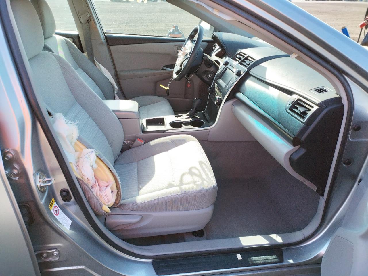 Photo 5 from auction – 2017 TOYOTA CAMRY LE with VIN 4T1BF1FK0HU405698