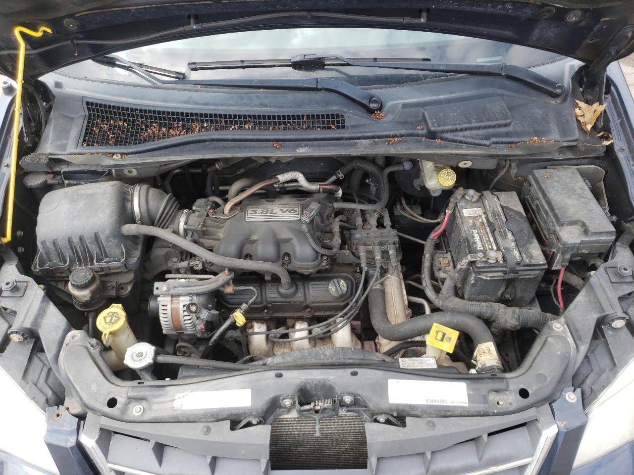 Photo 7 from auction – 2008 CHRYSLER TOWN & COU with VIN 2A8HR54P98R118958