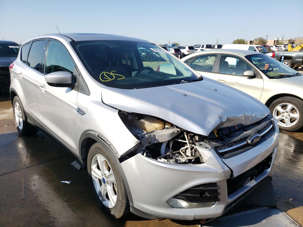 FORD ESCAPE SE 2016 مع رقم تعريف المركبة 1FMCU0G92GUA32033 - صورة من المزاد