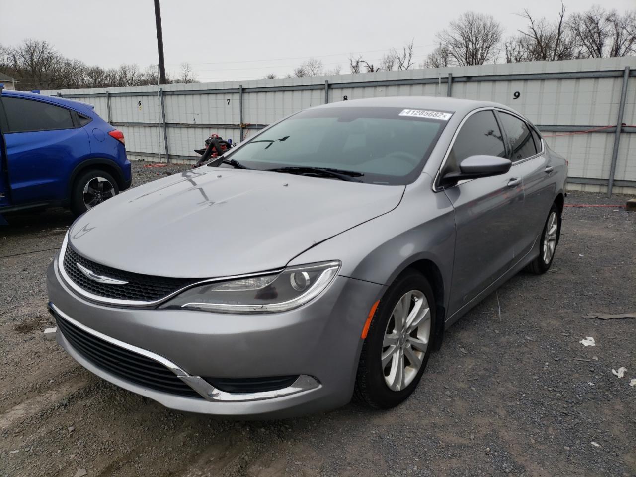 Photo 2 from auction – 2015 CHRYSLER 200 LIMITE with VIN 1C3CCCAB6FN702586