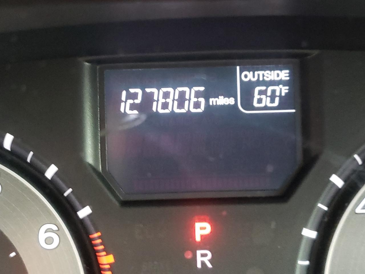 Photo 8 from auction – 2015 HONDA ODYSSEY EX with VIN 5FNRL5H69FB010248
