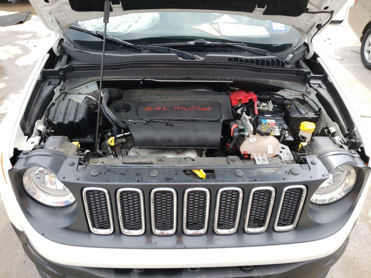 Photo 7 from auction – 2018 JEEP RENEGADE L with VIN ZACCJABB6JPJ35300