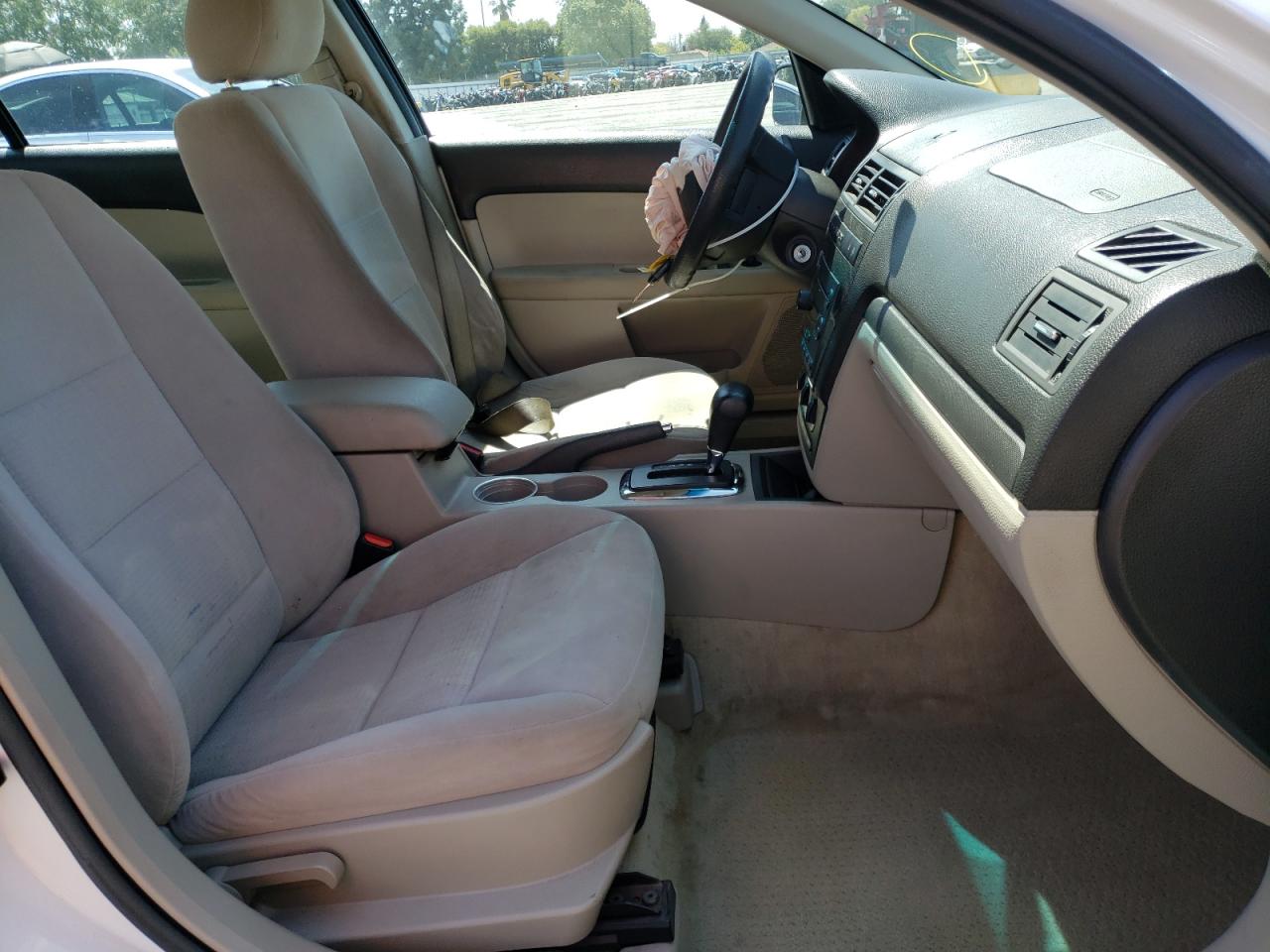 Photo 5 from auction – 2006 FORD FUSION SE with VIN 3FAHP07186R129633