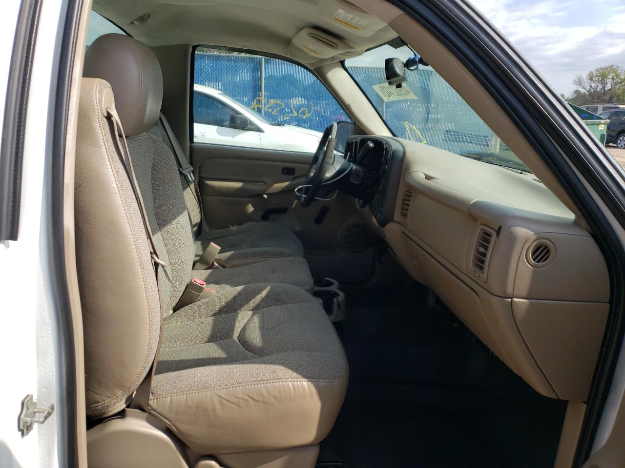 Photo 5 from auction – 2004 CHEVROLET SILVERADO with VIN 1GCEC14X84Z246693