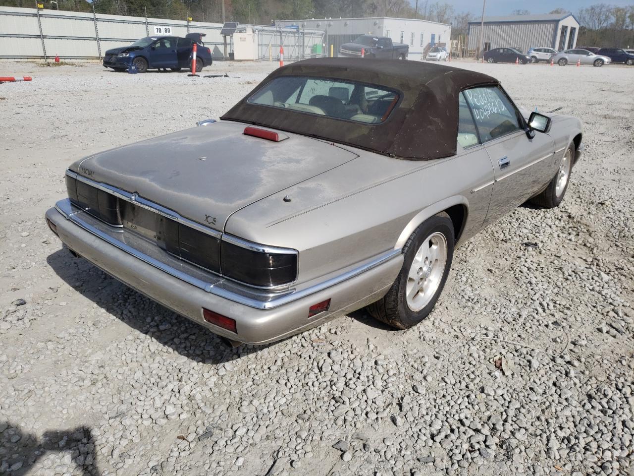Photo 4 from auction – 1995 JAGUAR XJS with VIN SAJNX2743SC197268
