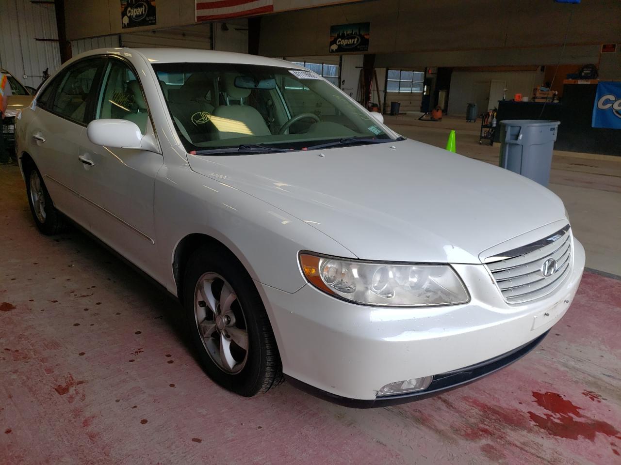 HYUNDAI AZERA GLS 2007 with VIN KMHFC46D27A188653 - Photo from auction