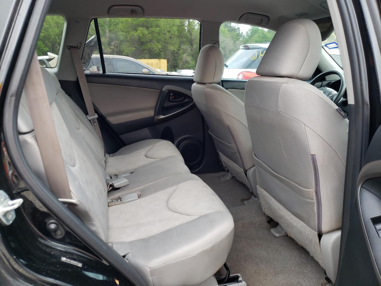 Photo 6 from auction – 2010 TOYOTA RAV4 with VIN JTMZF4DV6A5015156