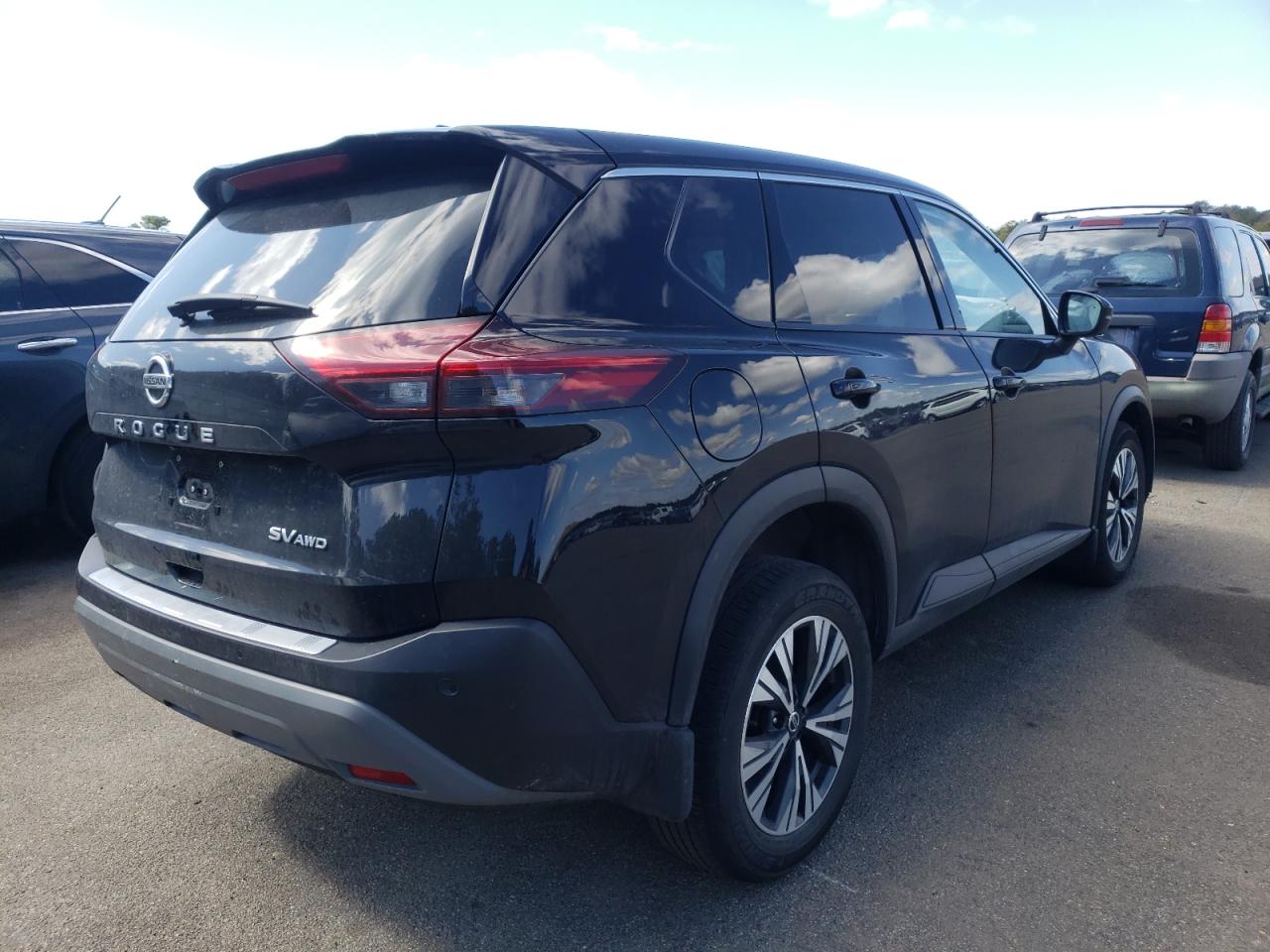 Photo 4 from auction – 2021 NISSAN ROGUE SV with VIN JN8AT3BB2MW213972