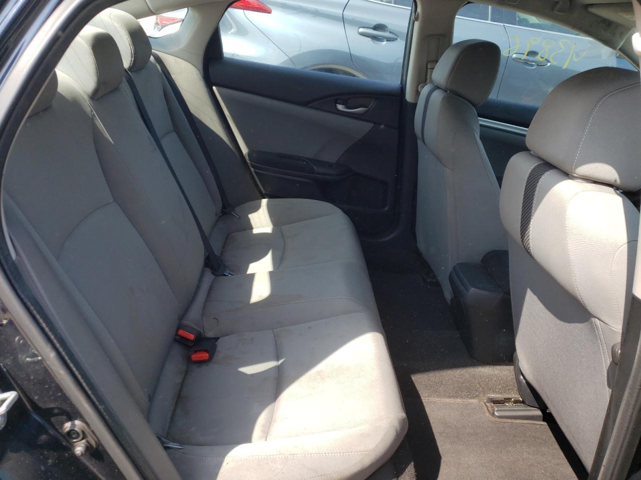 Photo 6 from auction – 2017 HONDA CIVIC LX with VIN 2HGFC2F58HH508130