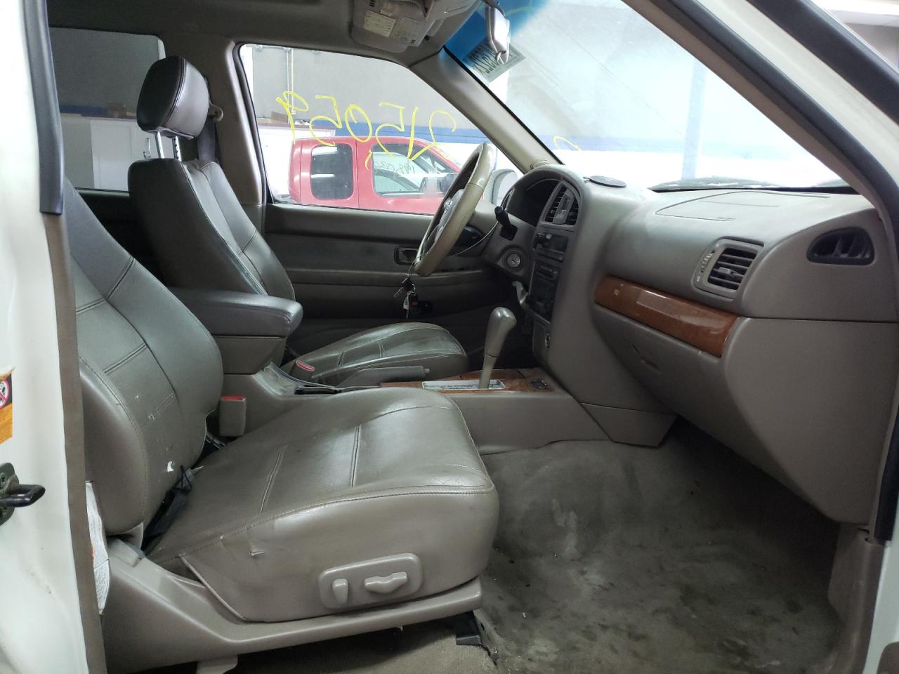 Photo 5 from auction – 2003 NISSAN PATHFINDER with VIN JN8DR09Y43W818305