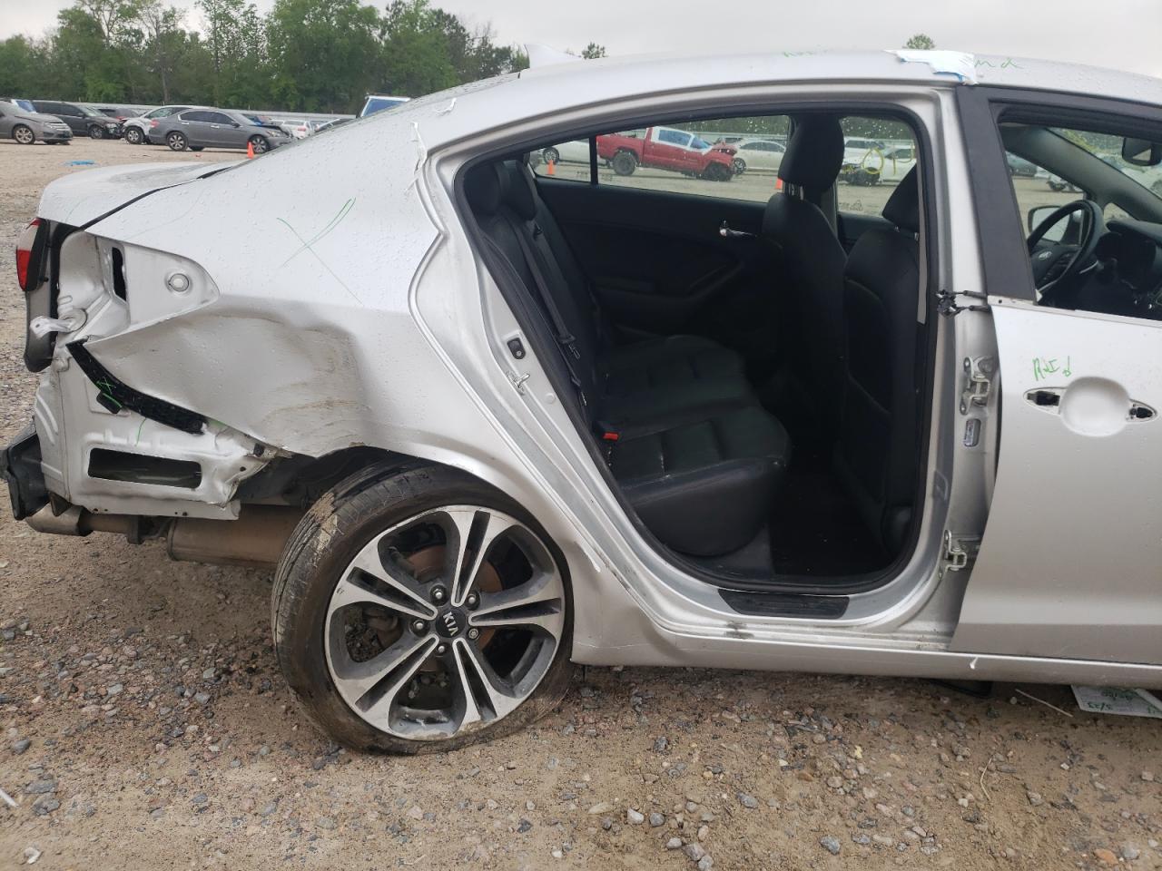 Photo 9 from auction – 2015 KIA FORTE EX with VIN KNAFZ4A88F5331266