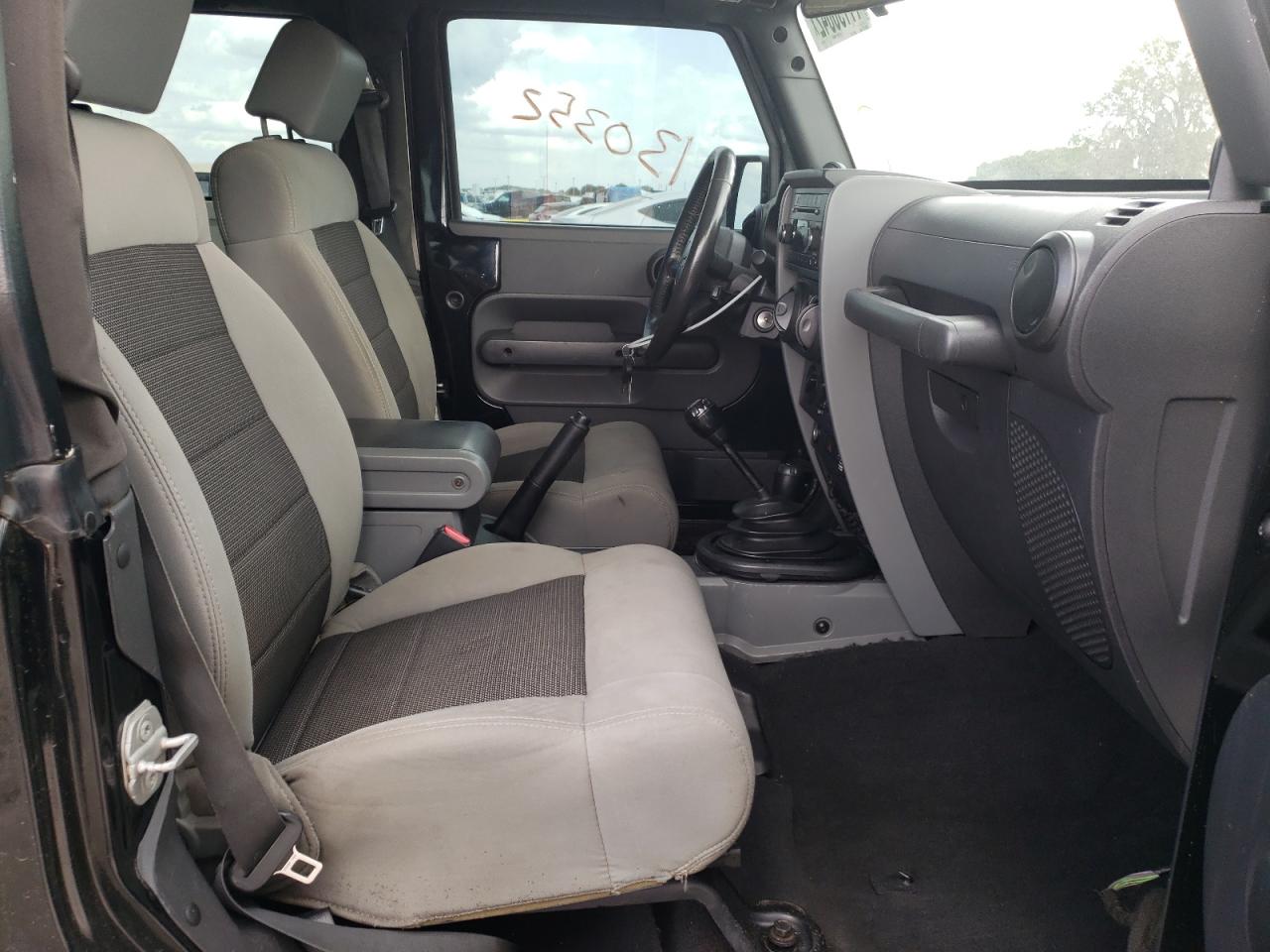 Photo 5 from auction – 2010 JEEP WRANGLER S with VIN 1J4AA2D1XAL147923