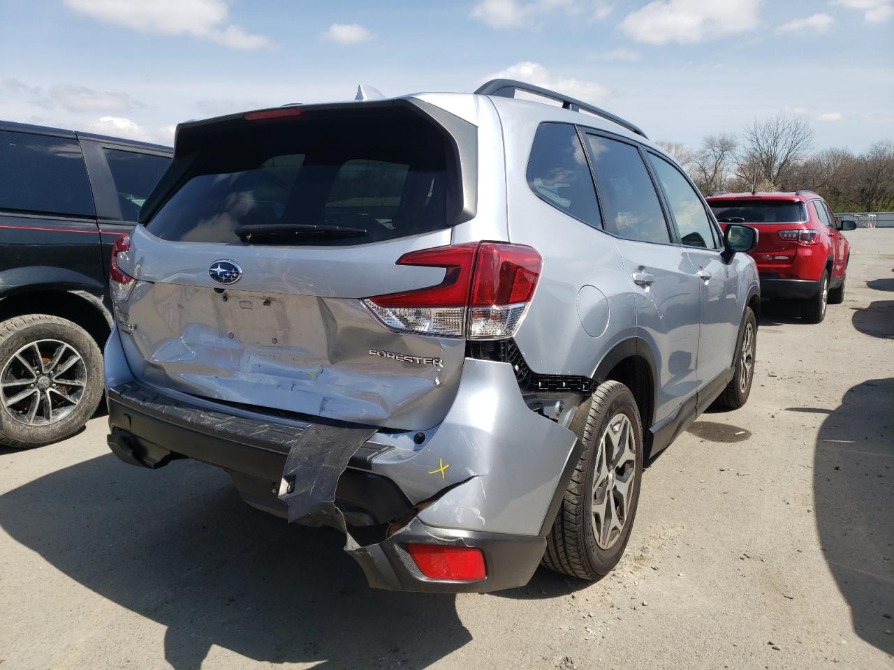 Photo 4 from auction – 2019 SUBARU FORESTER P with VIN JF2SKAEC5KH424095