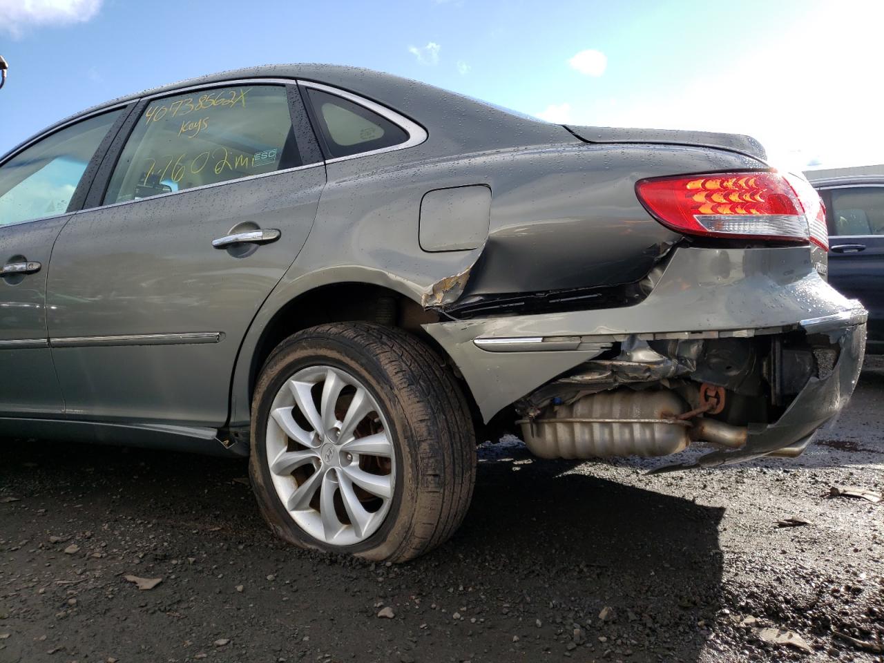 Photo 9 from auction – 2008 HYUNDAI AZERA SE with VIN KMHFC46F68A263499