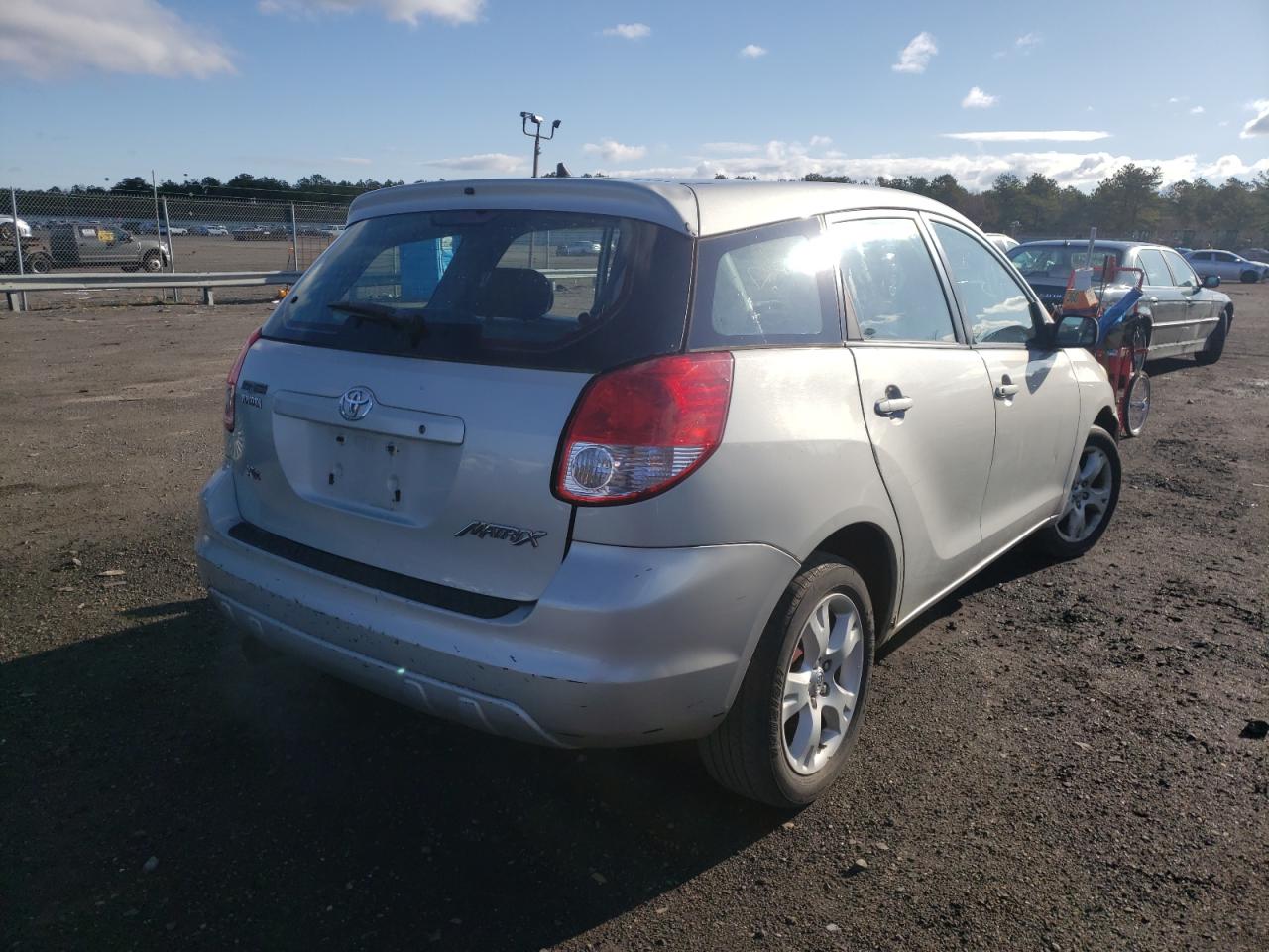 Photo 4 from auction – 2003 TOYOTA MATRIX with VIN 2T1KR32E73C102625
