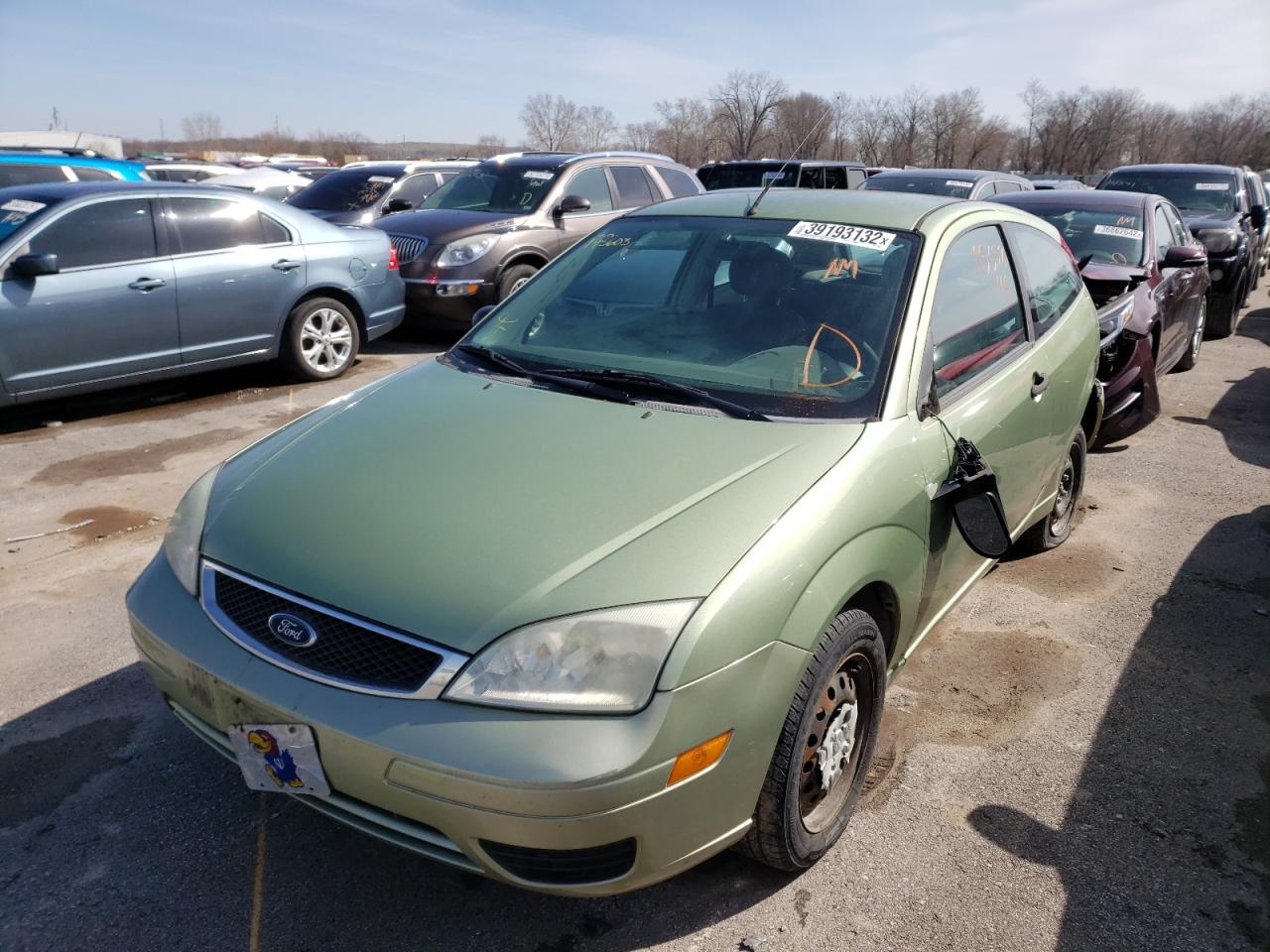 Photo 2 from auction – 2007 FORD FOCUS ZX3 with VIN 1FAFP31N97W145603