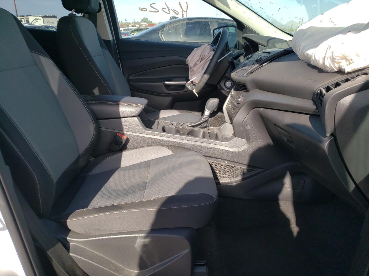 Photo 5 from auction – 2017 FORD ESCAPE SE with VIN 1FMCU0G91HUC03405