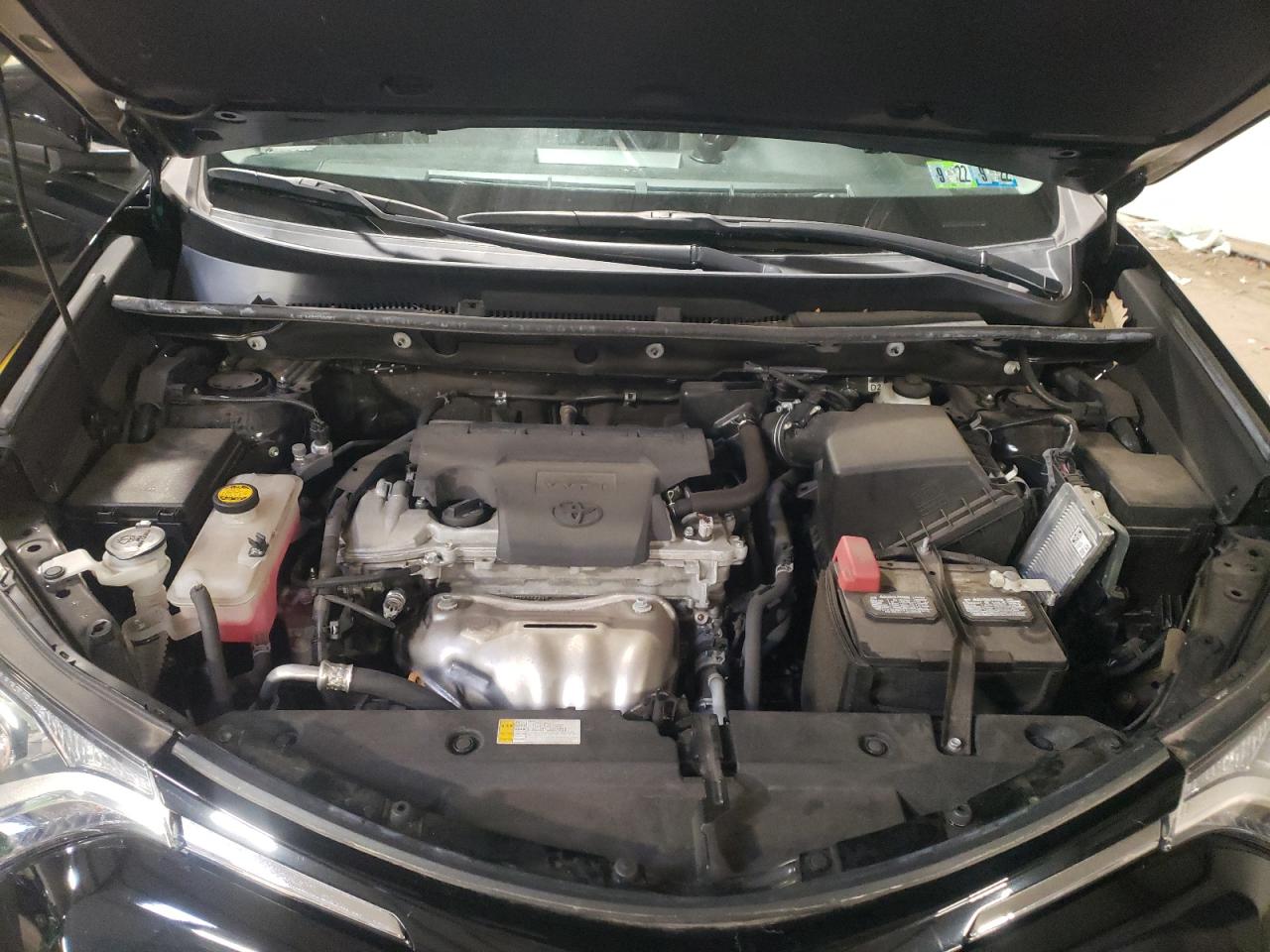 Photo 7 from auction – 2018 TOYOTA RAV4 ADVEN with VIN 2T3RFREV6JW780615