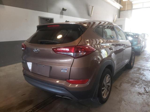 Photo 4 from auction – 2017 HYUNDAI TUCSON LIM with VIN KM8J3CA27HU468370