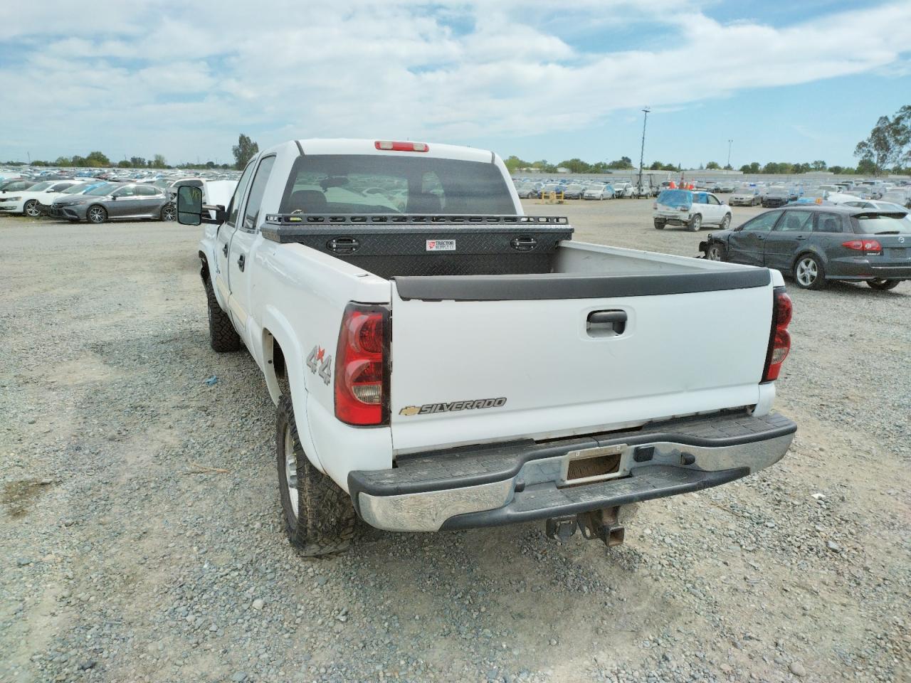 Photo 3 from auction – 2007 CHEVROLET SILVERADO with VIN 1GCHK23D77F186540