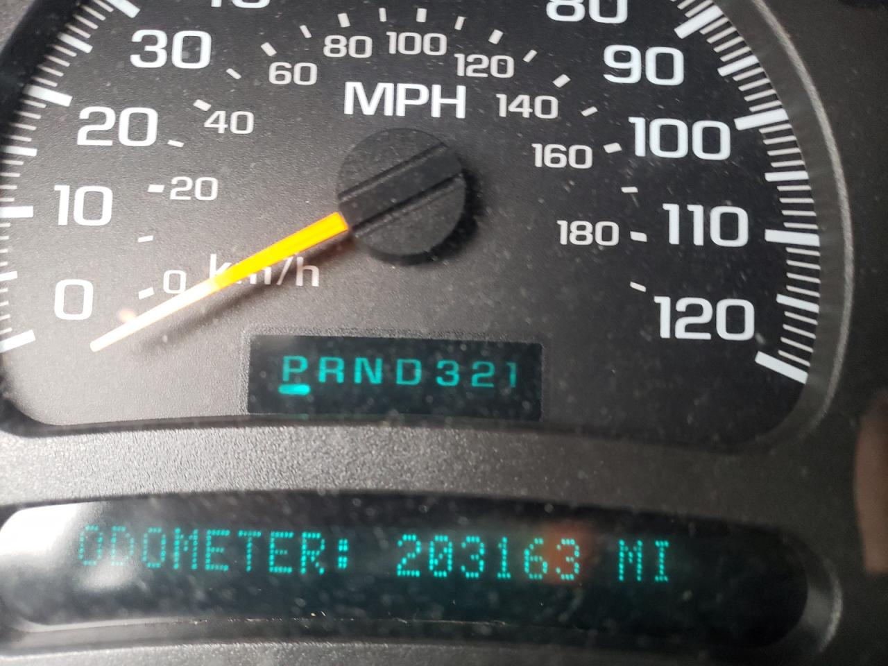 Photo 8 from auction – 2003 GMC YUKON with VIN 1GKEK13Z03J299072