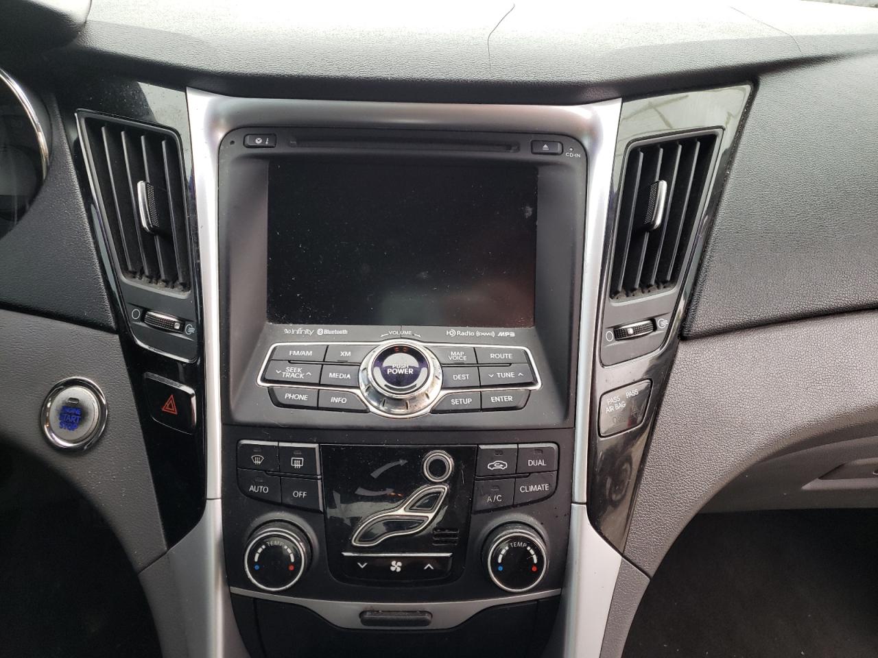 Photo 9 from auction – 2012 HYUNDAI SONATA SE with VIN 5NPEC4AB4CH488364