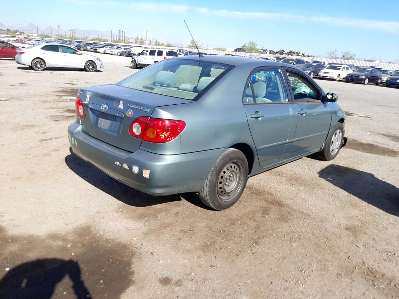 Photo 4 from auction – 2005 TOYOTA COROLLA CE with VIN 1NXBR32EX5Z495859