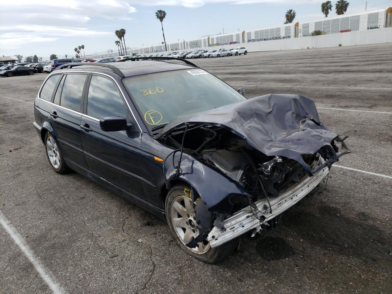 BMW 325 IT 2002 with VIN WBAEN33442PC11249 - Photo from auction