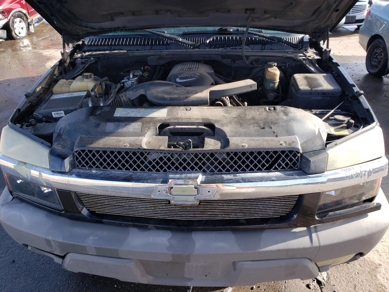 Photo 7 from auction – 2002 CHEVROLET AVALANCHE with VIN 3GNEK13T92G138864
